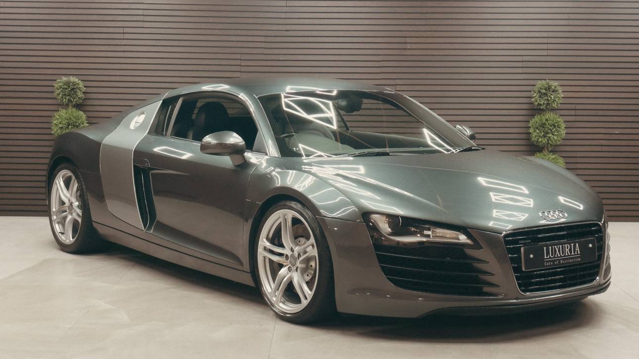 Audi R8 4.2 V8 FSi Manual